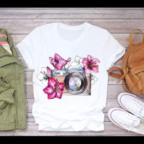 🆕 Women’s T-Shirt SIZE MP Tops White Camera Printed Design - Picture 4 of 4